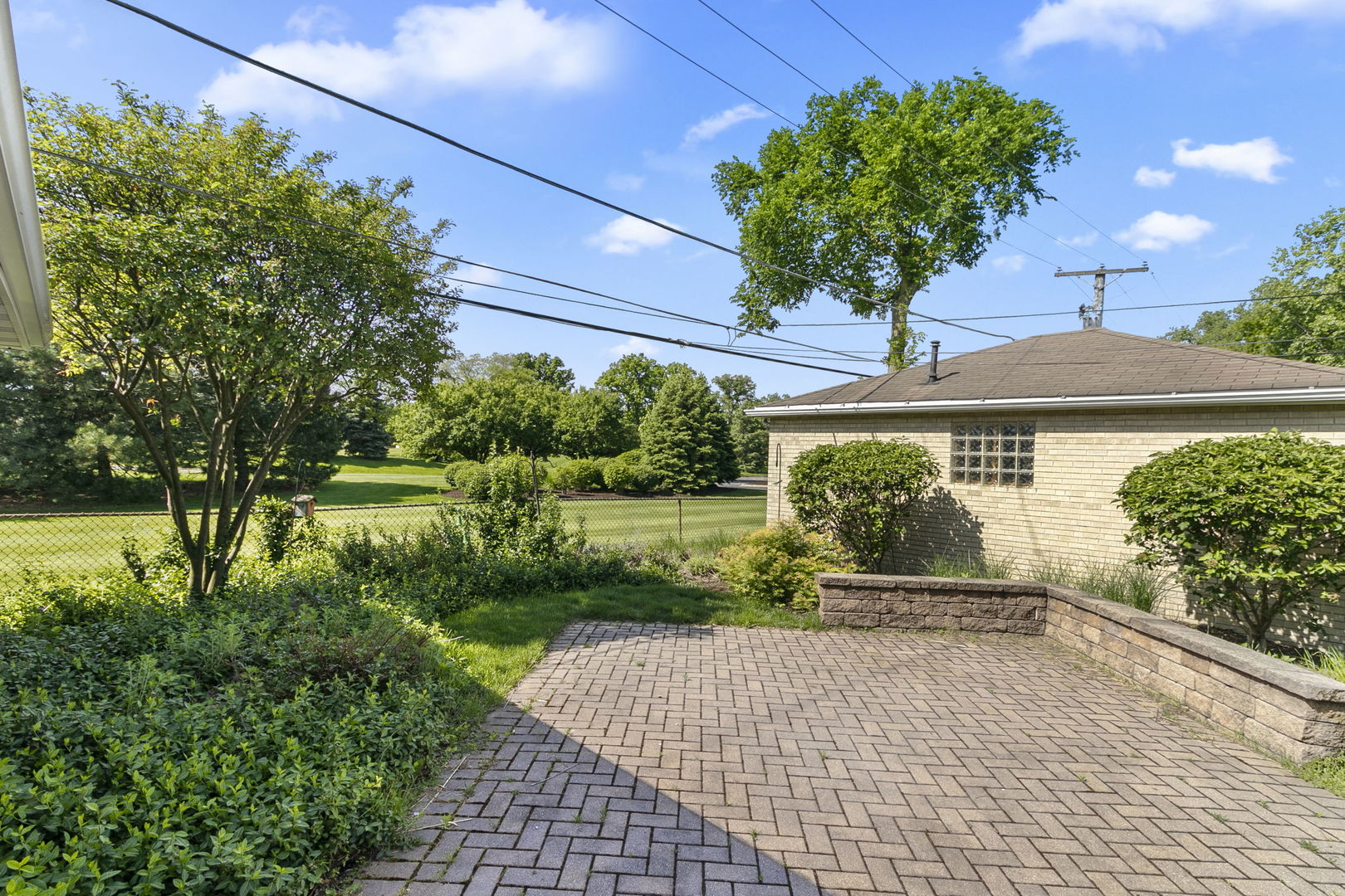 8009 Country Club Lane North Riverside, IL 60546 - Photo 12 of 22 Gallery Image 12