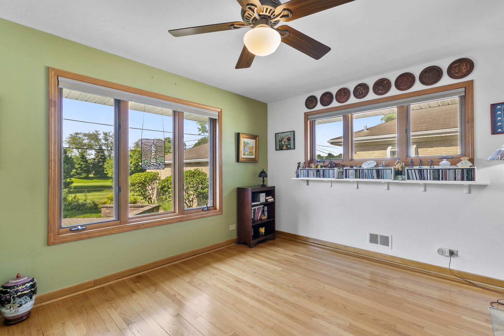 8009 Country Club Lane North Riverside, IL 60546 - Photo 9 of 22 Gallery Image 9