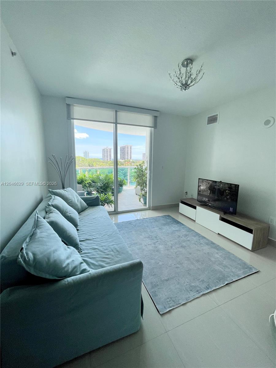 1723 Southwest 2nd Avenue, Unit 801 Miami, FL 33129 - Photo 4 of 13