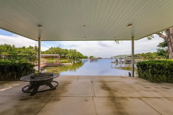 $649,000 | 214 Island Lodges Drive, Buchanan Dam, TX 78609