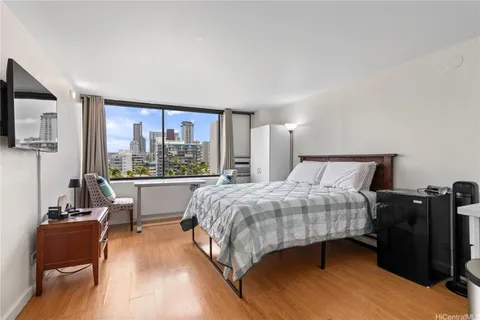 $370,000 | 444 Niu Street, Unit 1007, Honolulu, HI 96815