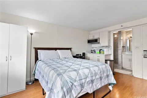 $370,000 | 444 Niu Street, Unit 1007, Honolulu, HI 96815