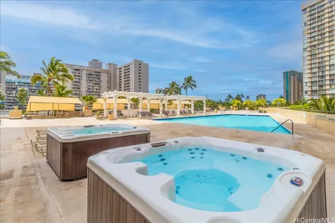 $370,000 | 444 Niu Street, Unit 1007, Honolulu, HI 96815