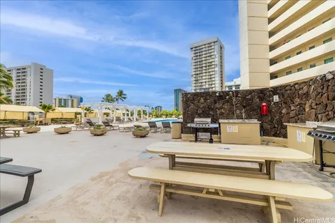 $370,000 | 444 Niu Street, Unit 1007, Honolulu, HI 96815