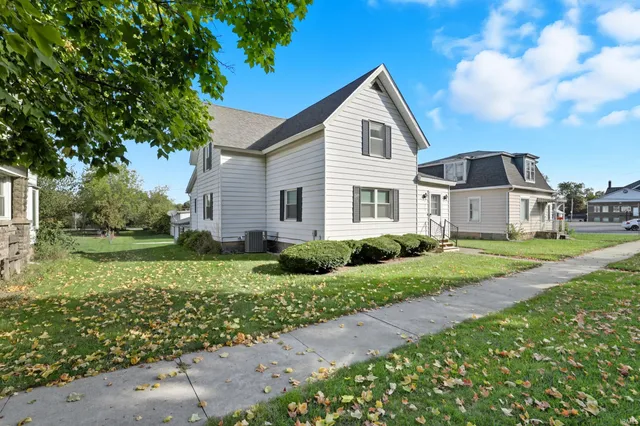 $165,000 | 420 West Maple Street, Waterloo, IN 46793