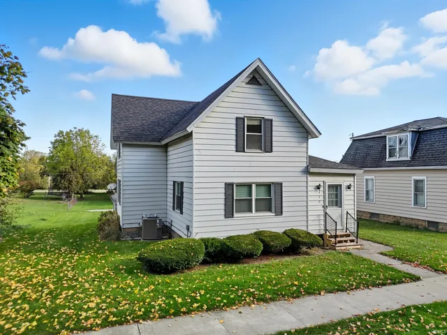 $165,000 | 420 West Maple Street, Waterloo, IN 46793