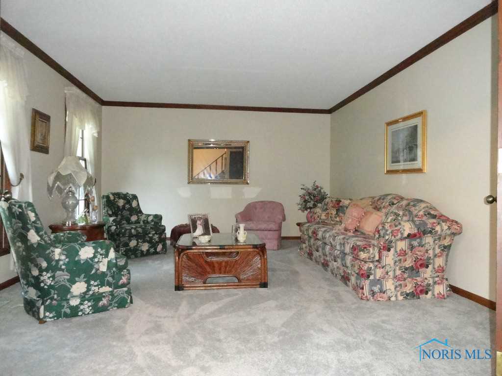 1632 Fallbrook Road Toledo, OH 43614 - Photo 3 of 20 Gallery Image 3