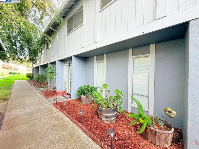 $275,000 | 68 El Toro Court, Fairfield, CA 94533