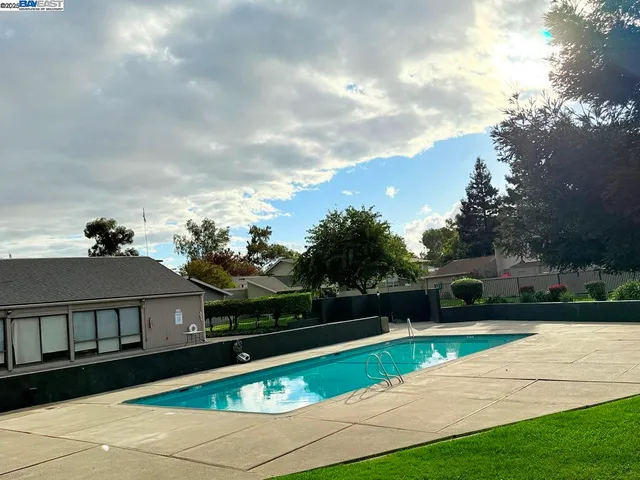 $275,000 | 68 El Toro Court, Fairfield, CA 94533