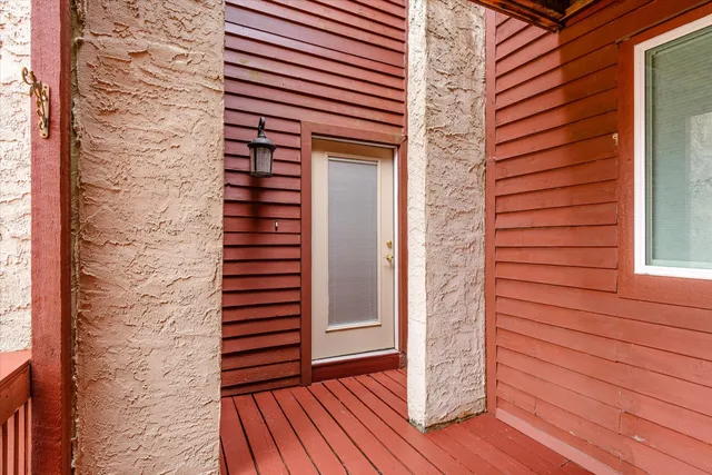 $415,000 | 18 Antilles Lane, Nassau Bay, TX 77058