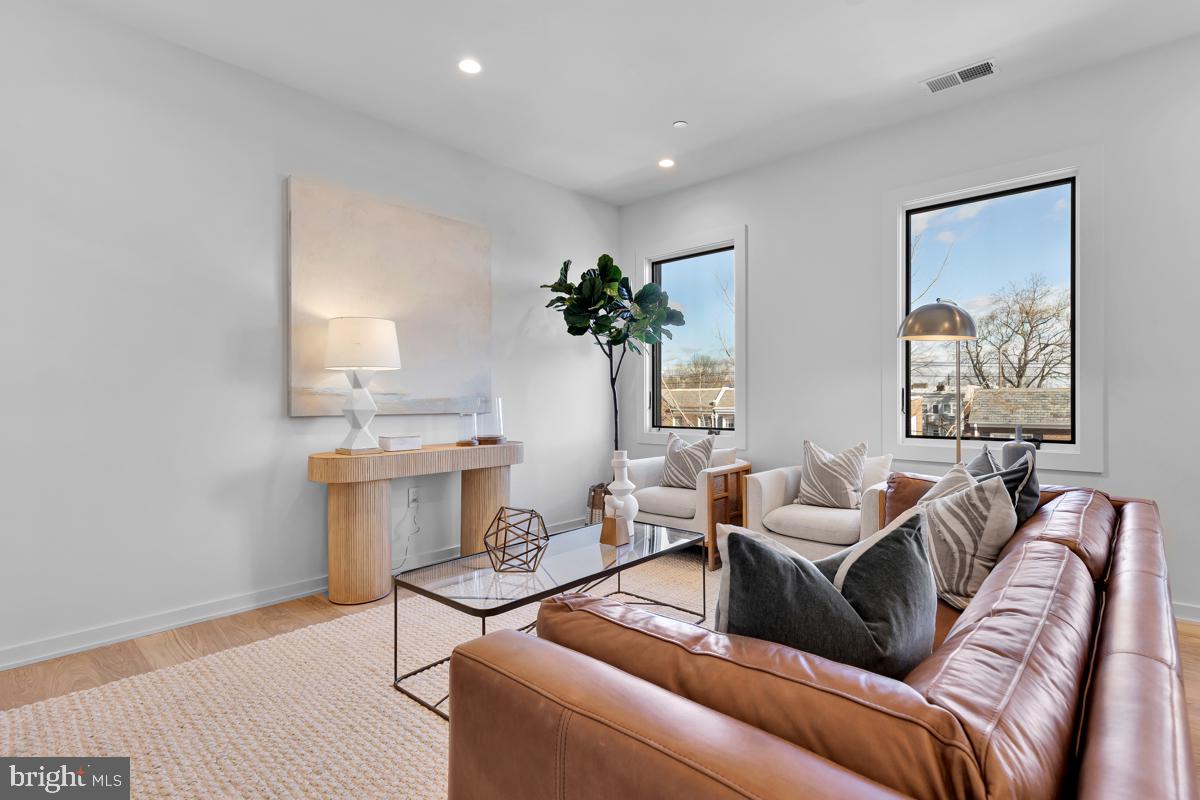 2216 40th Place Northwest, Unit 7 Washington, DC 20007 - Photo 4 of 21