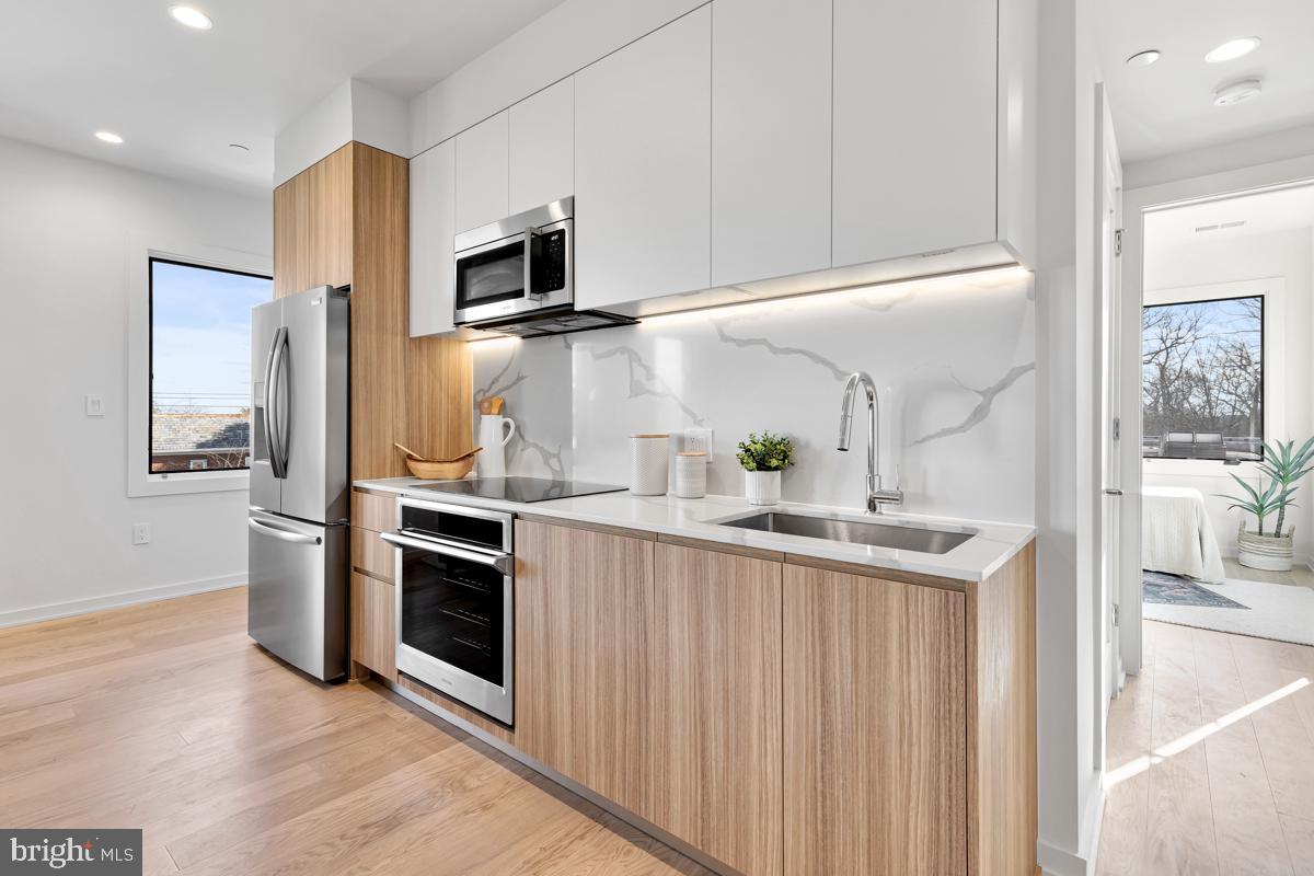 2216 40th Place Northwest, Unit 7 Washington, DC 20007 - Photo 8 of 21