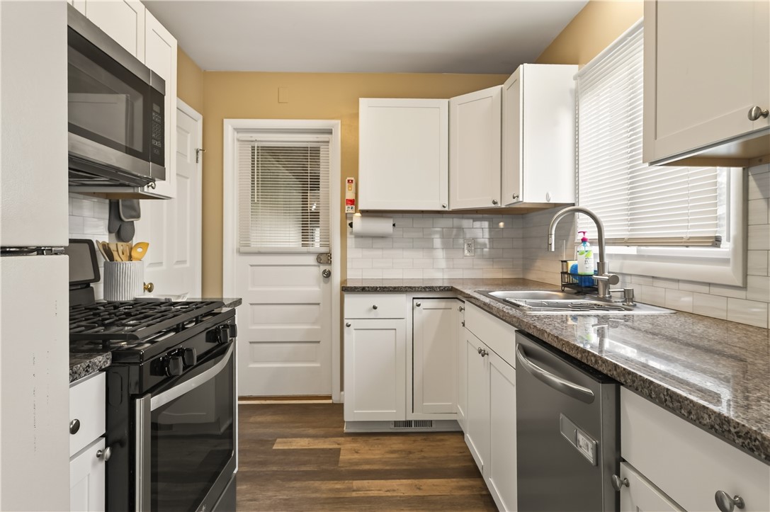 337 Dorsey Road Greece, NY 14616 - Photo 9 of 19 Gallery Image 9