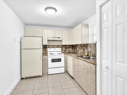 $182,000 | 4255 North University Drive, Unit 308, Sunrise, FL 33351