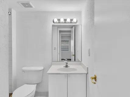 $182,000 | 4255 North University Drive, Unit 308, Sunrise, FL 33351