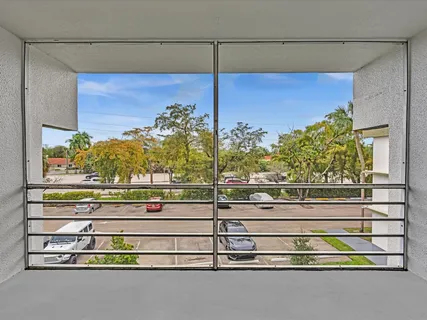 $182,000 | 4255 North University Drive, Unit 308, Sunrise, FL 33351