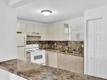 $182,000 | 4255 North University Drive, Unit 308, Sunrise, FL 33351