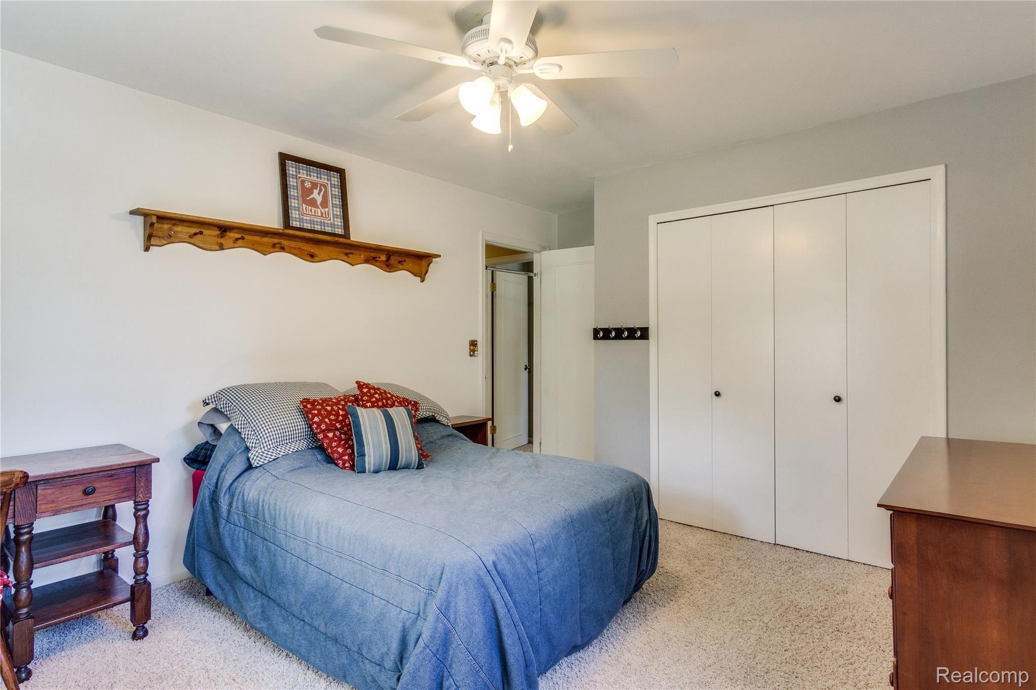 6404 Kings Pointe Road Grand Blanc, MI 48439 - Photo 28 of 38 Interiors (33 of 39).jpg
