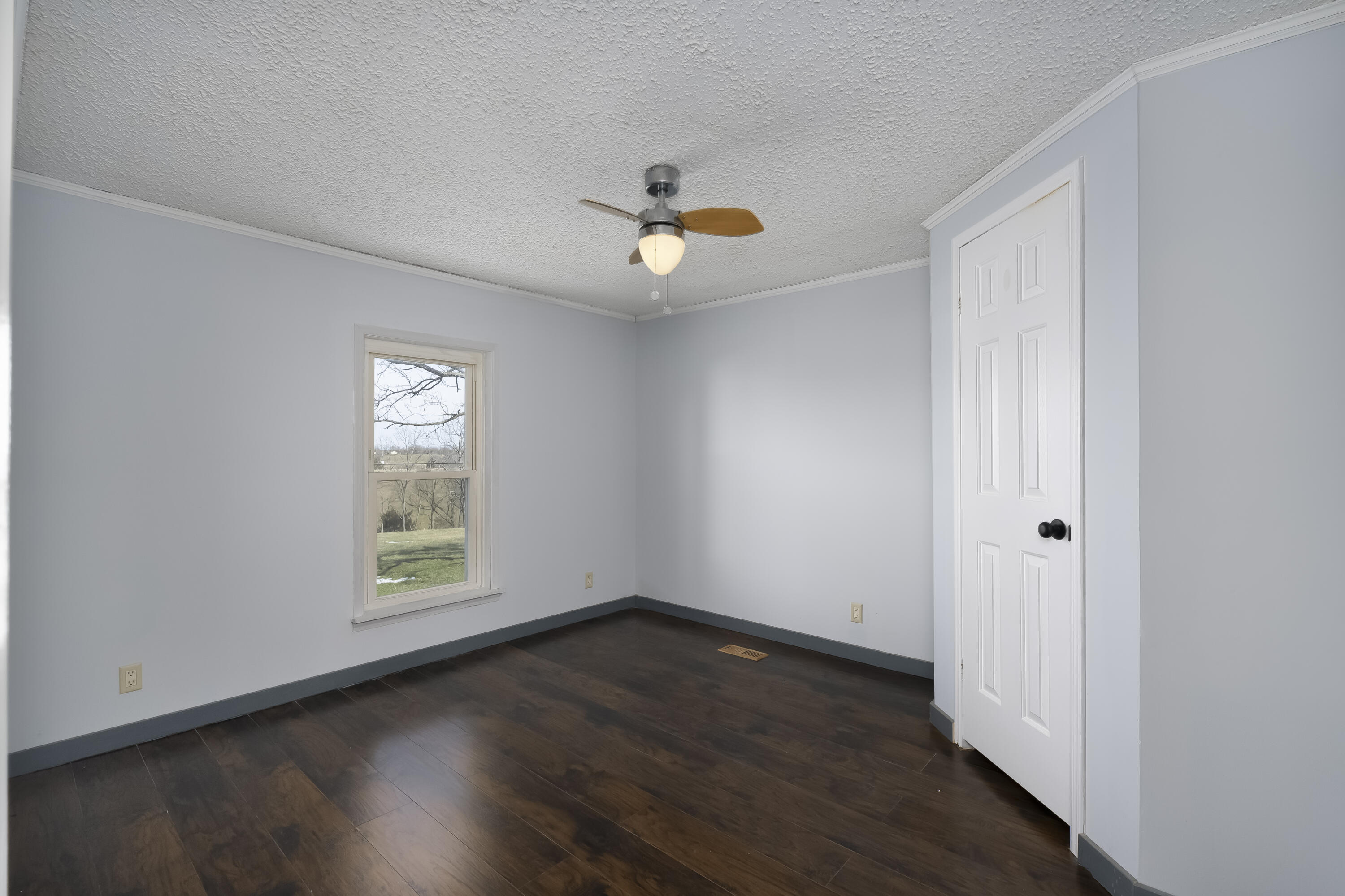 4137 Center Ridge Road De Mossville, KY 41033 - Photo 16 of 28 Gallery Image 16