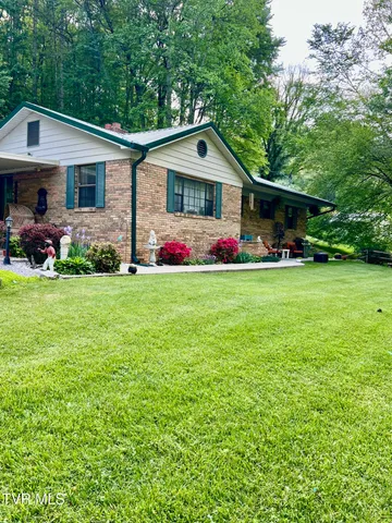 $249,900 | 478 Willow Tree Road, Ewing, VA 24248