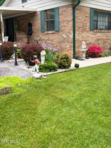 $249,900 | 478 Willow Tree Road, Ewing, VA 24248