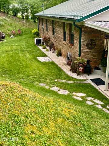 $249,900 | 478 Willow Tree Road, Ewing, VA 24248