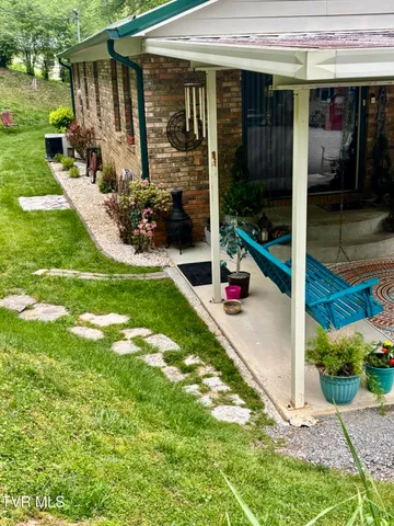 $249,900 | 478 Willow Tree Road, Ewing, VA 24248