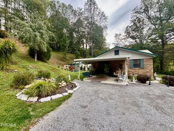 $235,000 | 478 Willow Tree Road, Ewing, VA 24248