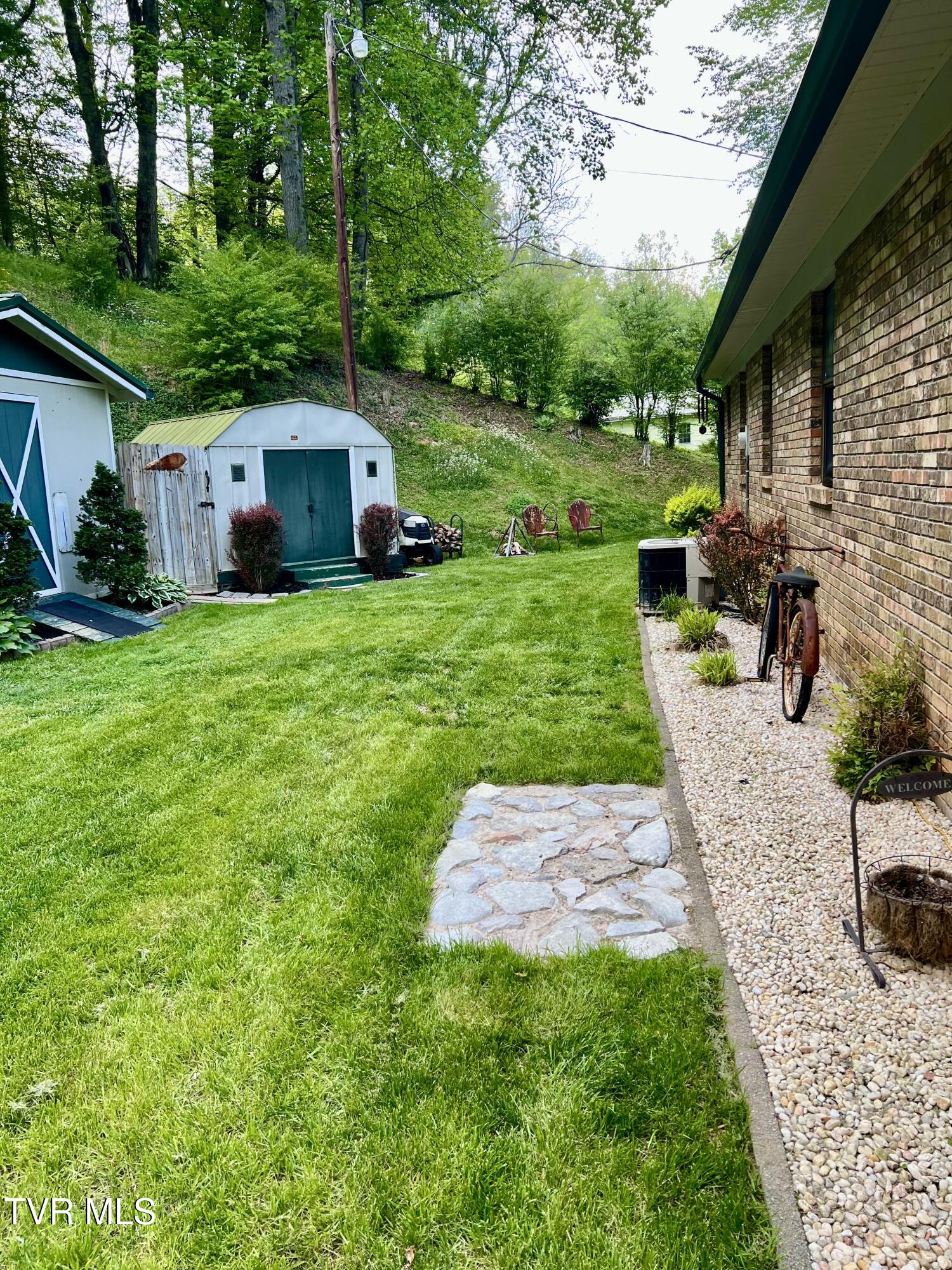 478 Willow Tree Road Ewing, VA 24248 - Photo 19 of 39 IMG_6115