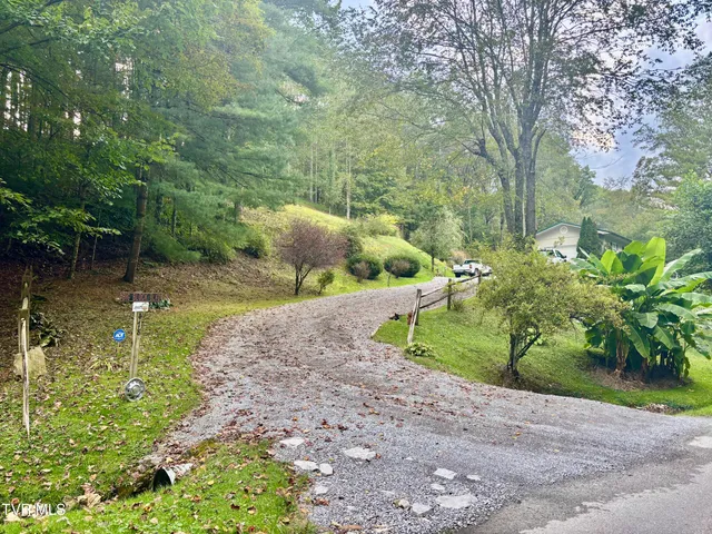 $249,900 | 478 Willow Tree Road, Ewing, VA 24248