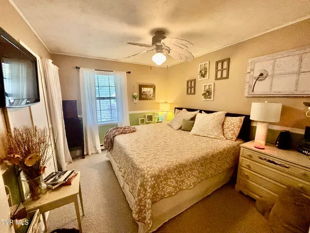 $249,900 | 478 Willow Tree Road, Ewing, VA 24248