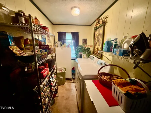 $235,000 | 478 Willow Tree Road, Ewing, VA 24248