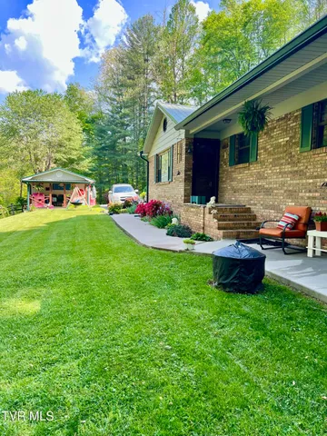 $249,900 | 478 Willow Tree Road, Ewing, VA 24248