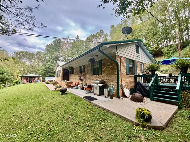 $249,900 | 478 Willow Tree Road, Ewing, VA 24248