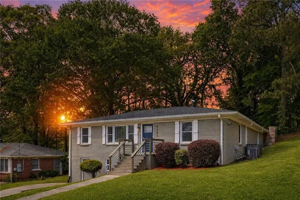 $595,000 | 2353 Larchwood Road Southwest, Atlanta, GA 30310