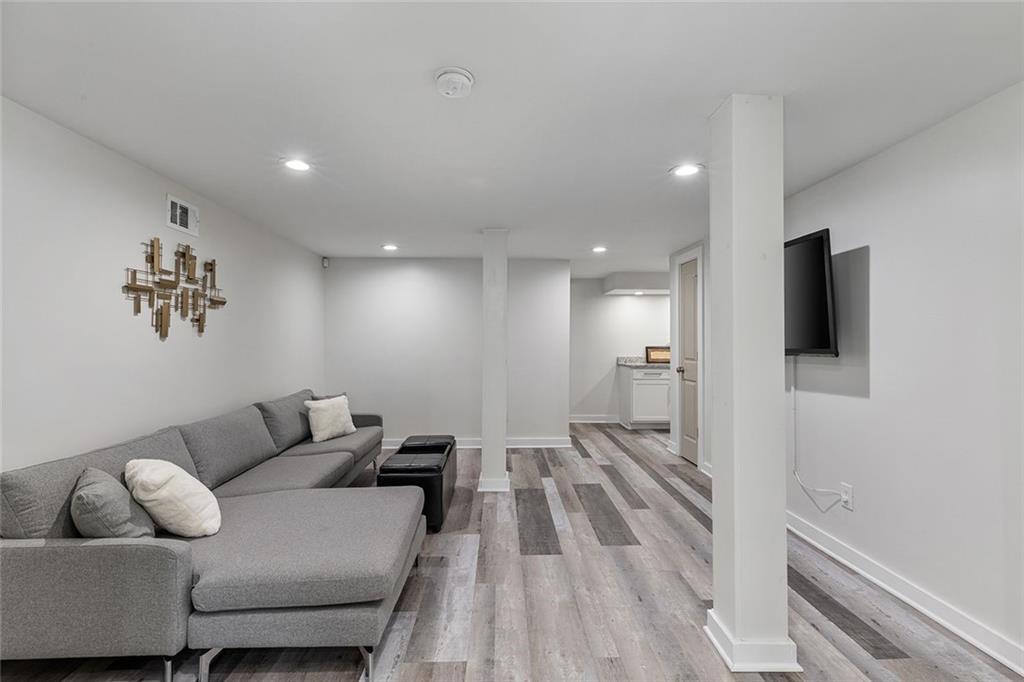 2353 Larchwood Road Southwest Atlanta, GA 30310 - Photo 21 of 32