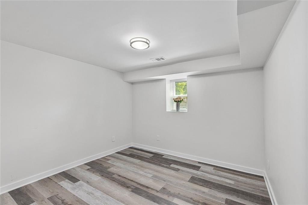 2353 Larchwood Road Southwest Atlanta, GA 30310 - Photo 26 of 32