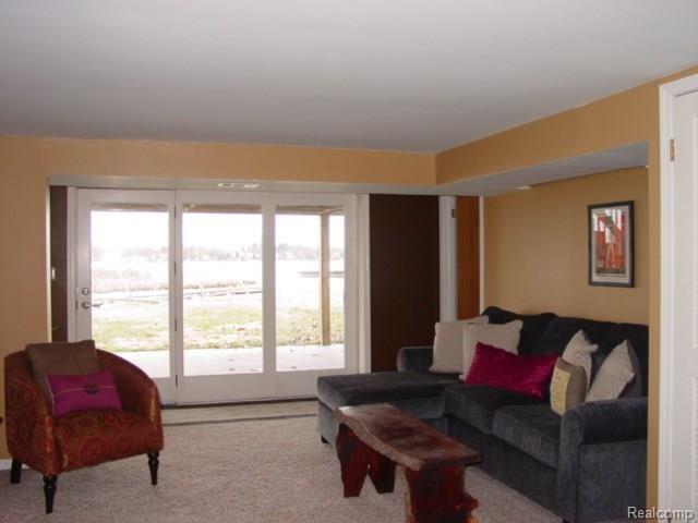 12085 Torrey Road Fenton, MI 48430 - Photo 9 of 24 Family Room.jpg