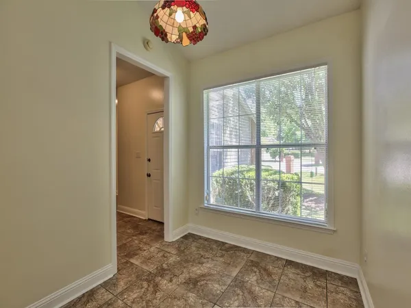 $2,250 | 3208 Castle Court, Tallahassee, FL 32309