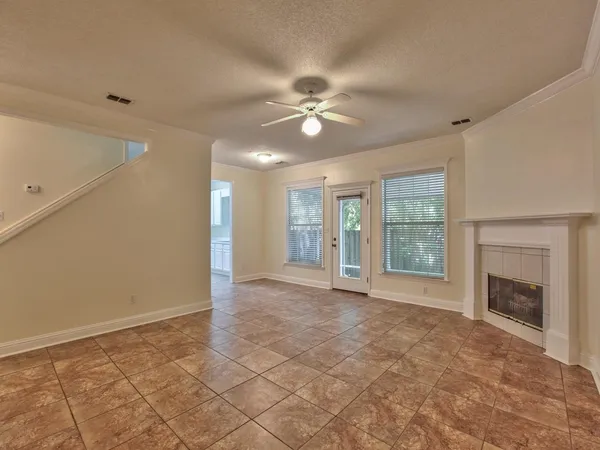 $2,500 | 3208 Castle Court, Tallahassee, FL 32309