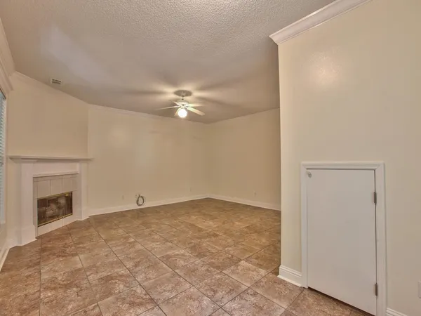 $2,250 | 3208 Castle Court, Tallahassee, FL 32309