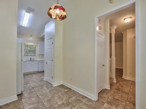$2,500 | 3208 Castle Court, Tallahassee, FL 32309