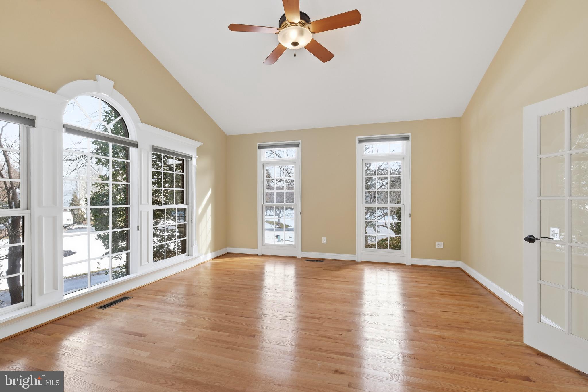 10405 Sandringham Court Potomac, MD 20854 - Photo 20 of 85