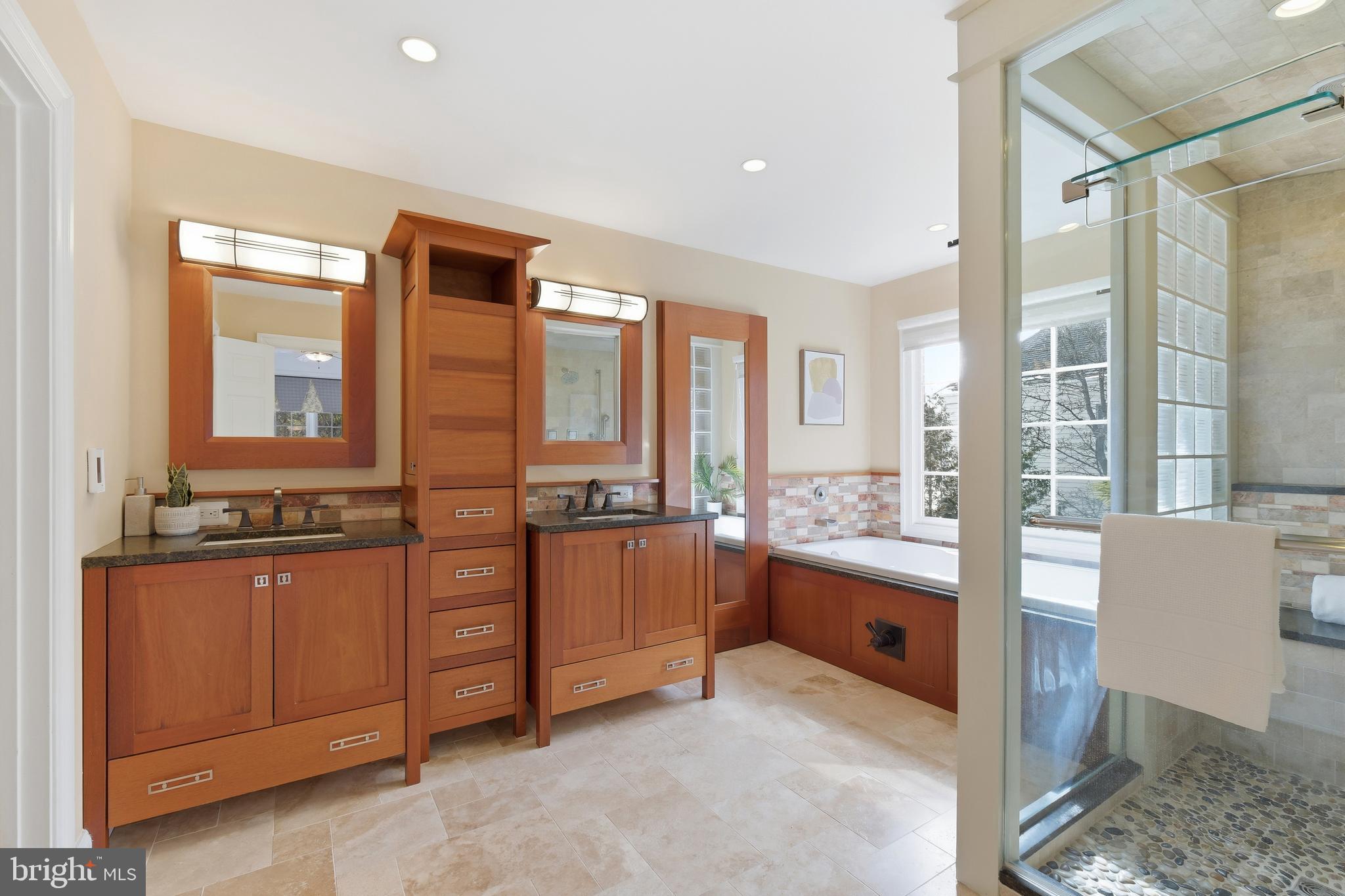 10405 Sandringham Court Potomac, MD 20854 - Photo 46 of 85