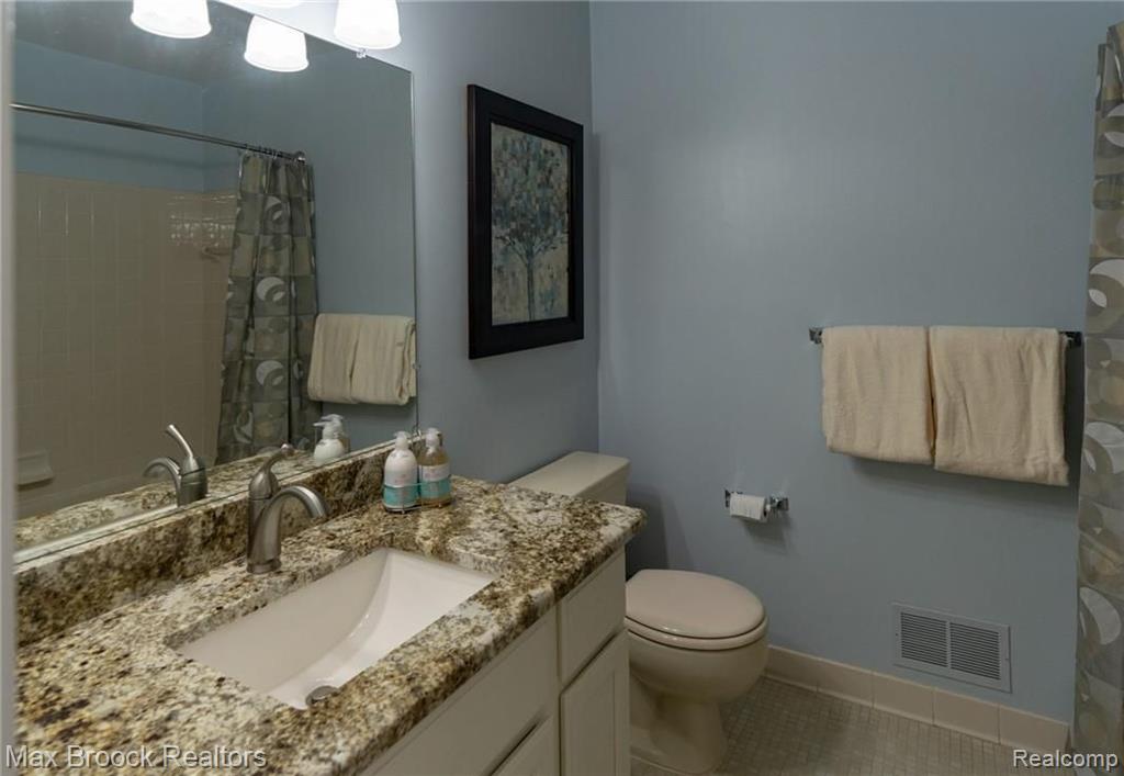 2281 Norton Road Rochester Hills, MI 48307 - Photo 29 of 37