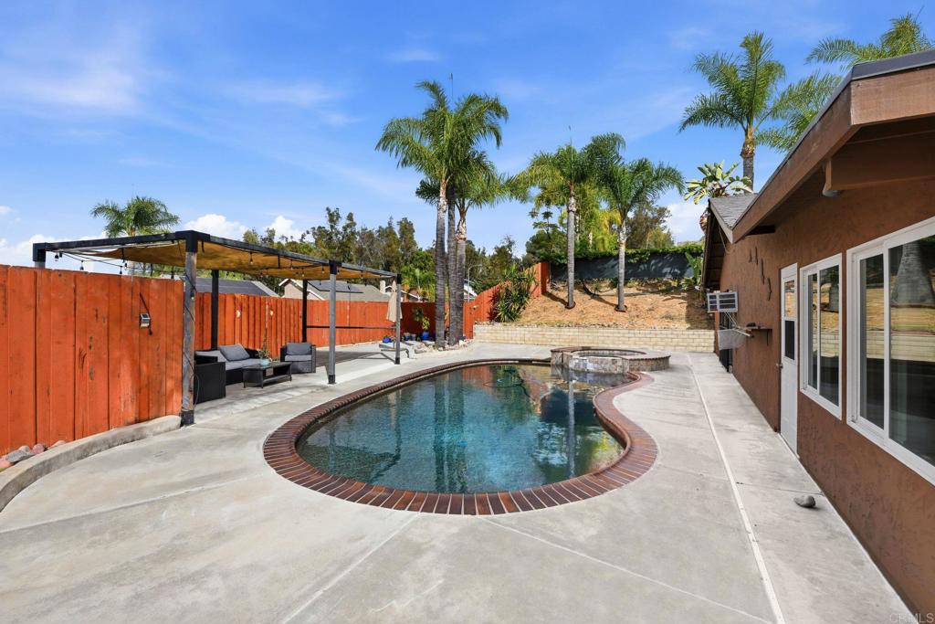 12661 Ridgeton Drive Lakeside, CA 92040 - Photo 3 of 28