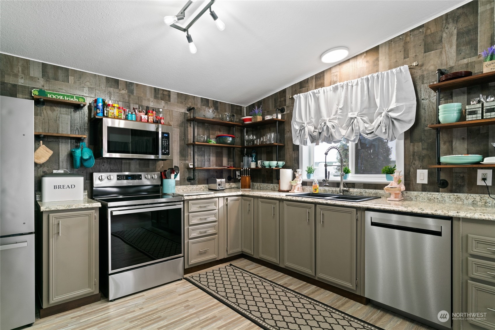 7327 Entiat River Road Entiat, WA 98822 - Photo 12 of 31 Gallery Image 12