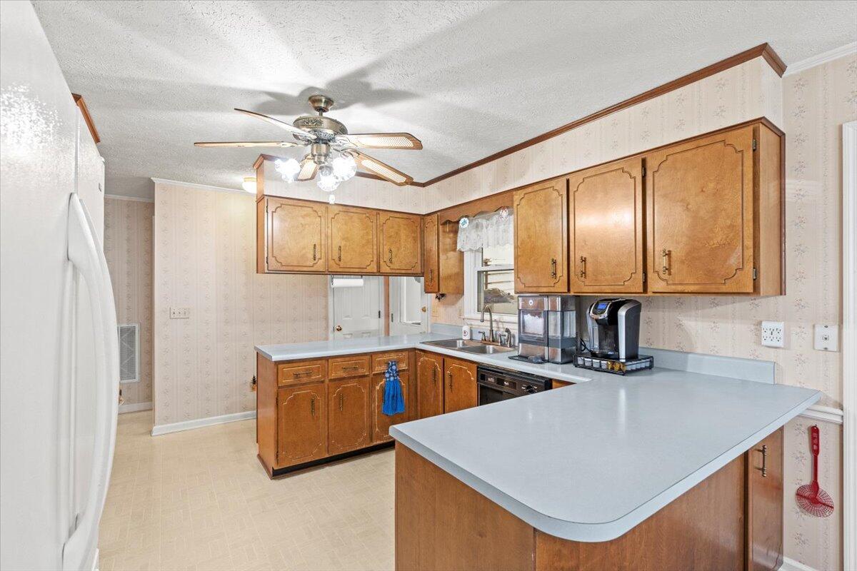 710 West Martintown Road North Augusta, SC 29841 - Photo 44 of 71 43-Kitchen