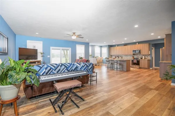 $549,000 | 1660 Northwest 795 Road, Bates City, MO 64011