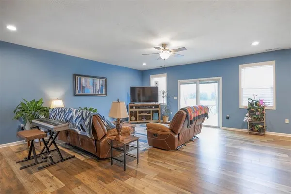 $549,000 | 1660 Northwest 795 Road, Bates City, MO 64011